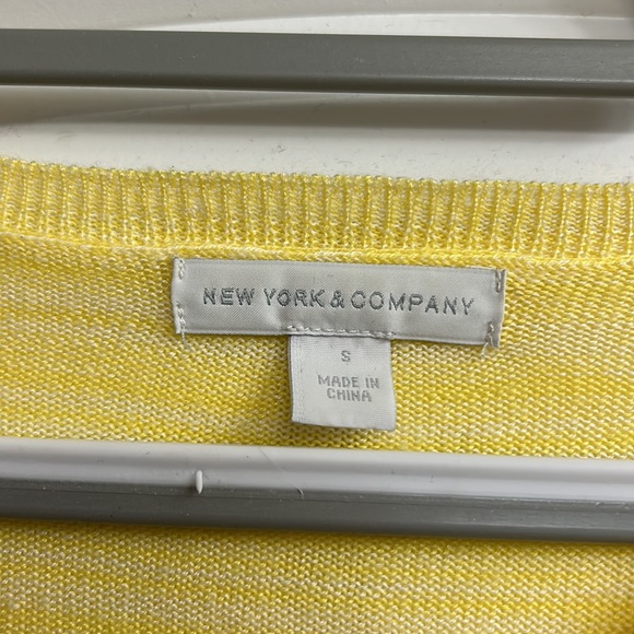 New York & Company top - Picture 3 of 6